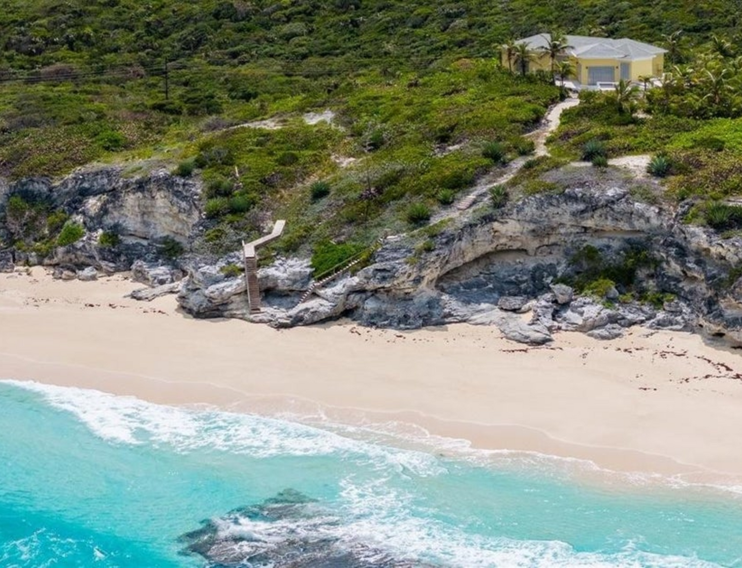 House Situated at the bank of Bahamas